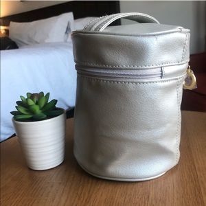 Estée Lauder makeup case